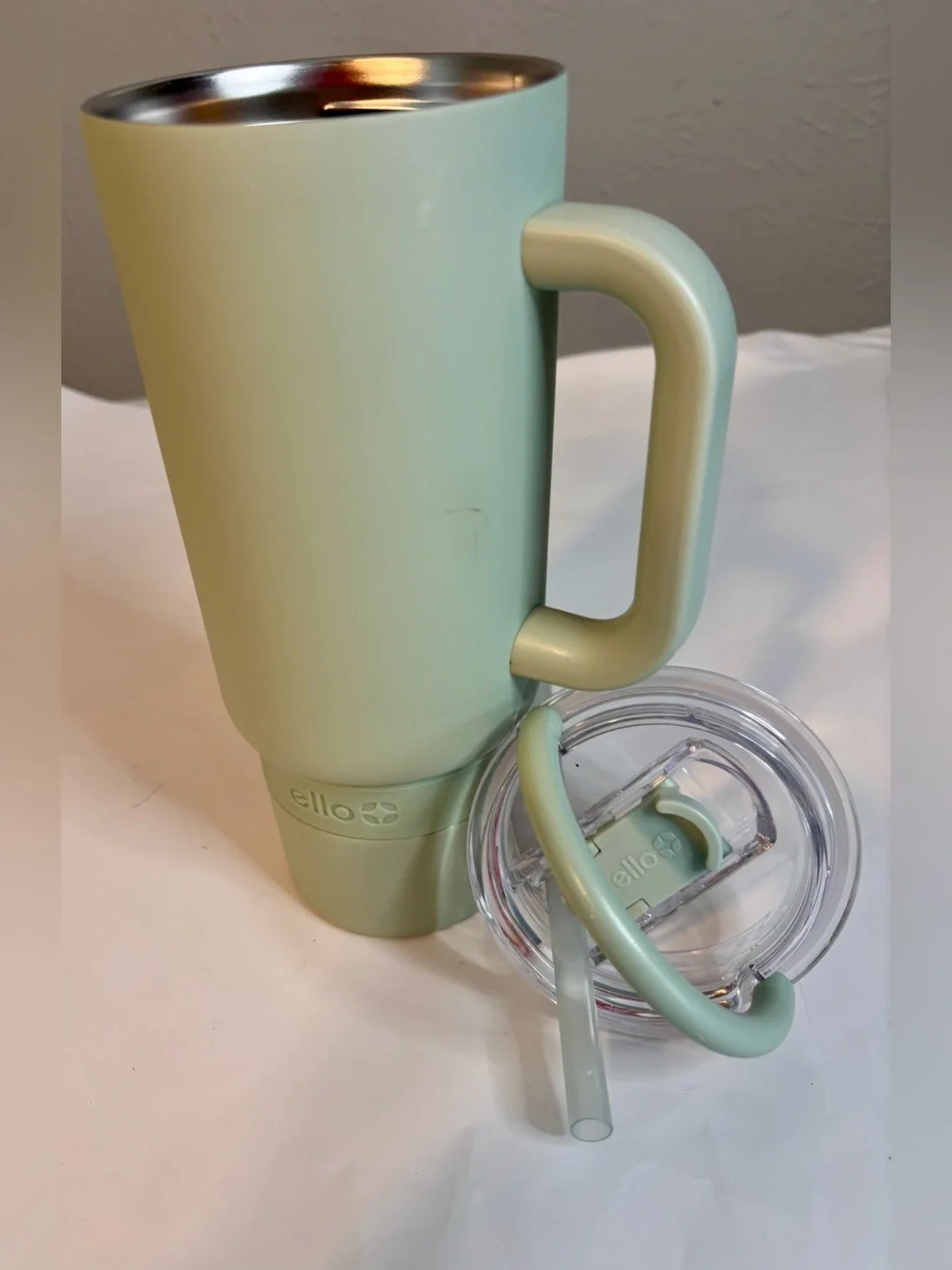 Ello travel tumbler